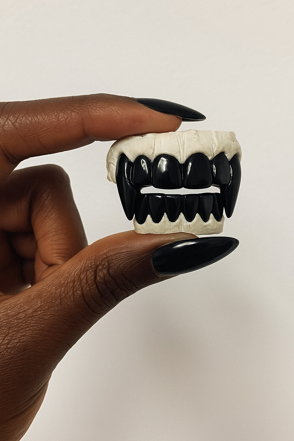 Black Grillz 6 Piece (Extended Fangz)